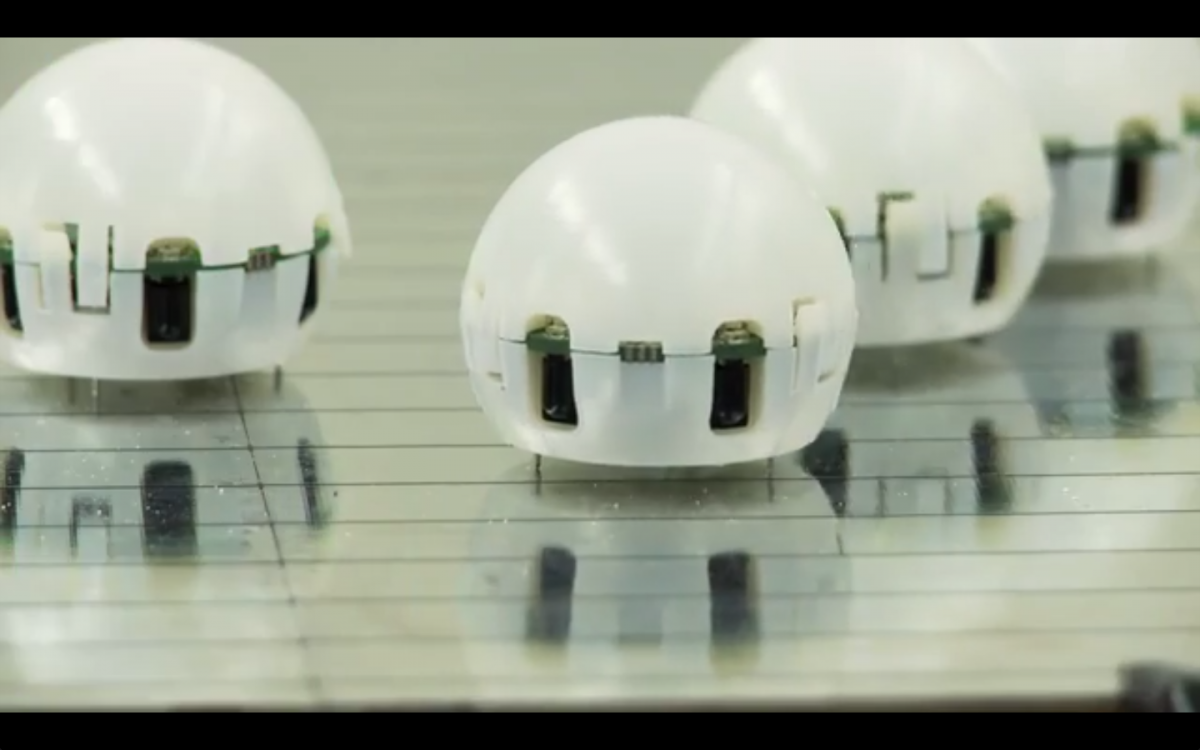 Droplets: 1,000 Swarming Robots That Work Indefinitely