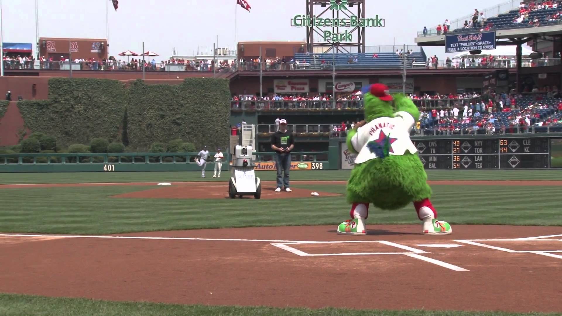 Robot Created By High School Robotic’s Team Throws Out Brewers First Pitch